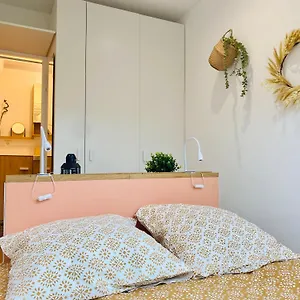  Appartement Cocon Des Champs-elysees France