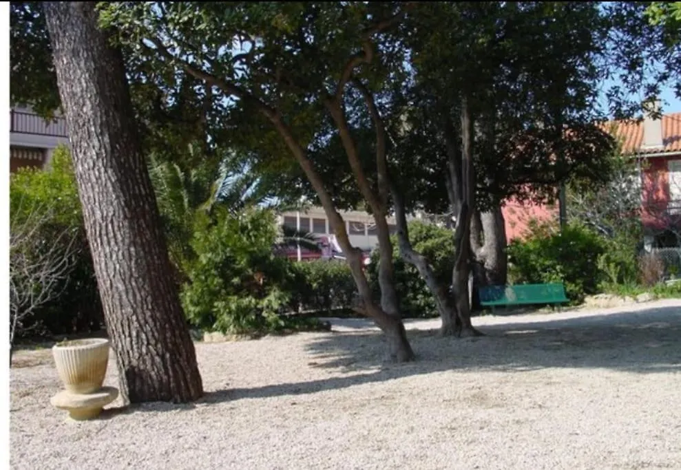 Le Sof Paradis 2 T2 Sur La Plage Des Lecques Saint-Cyr-sur-Mer France